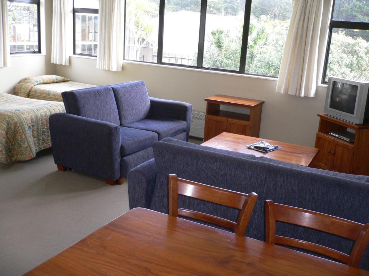 Aotea Lodge Porirua Exterior photo