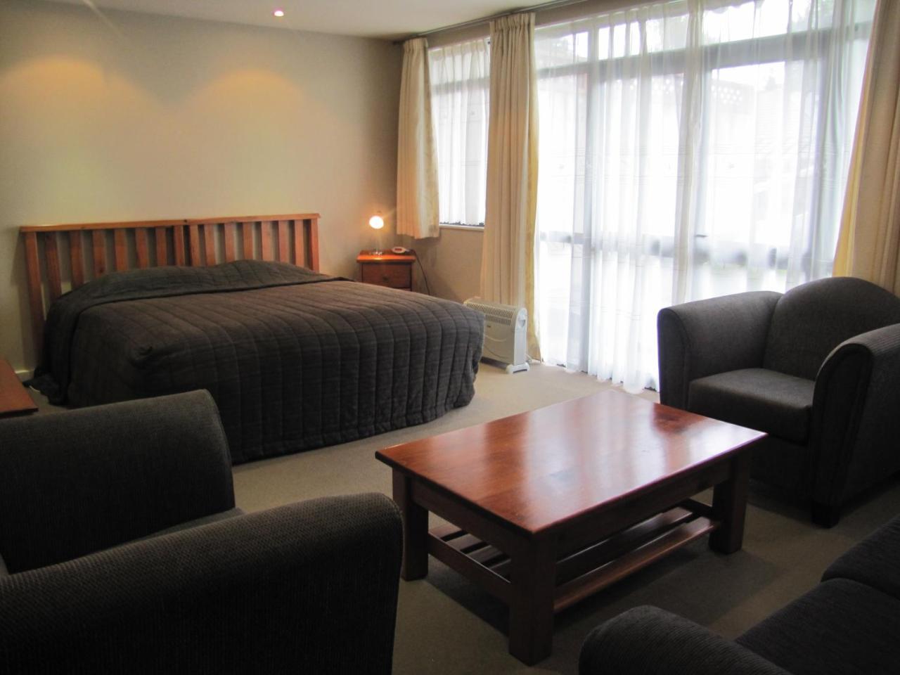 Aotea Lodge Porirua Exterior photo